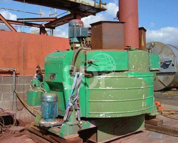 image of an eirich batch mixer model DE22