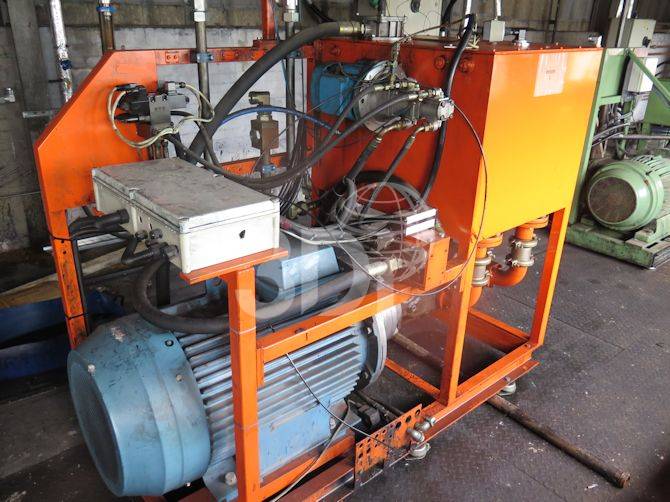 hydraulic drive for a buhler disperser mixer