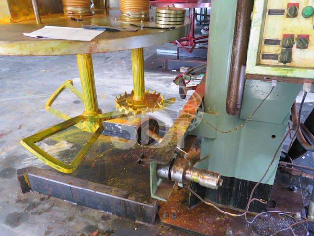 image of buhler disperser mixer blades