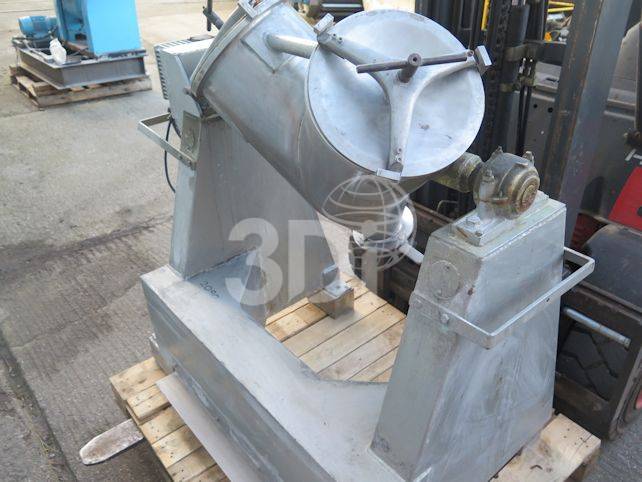 reat image of a apex y cone blender 165b5