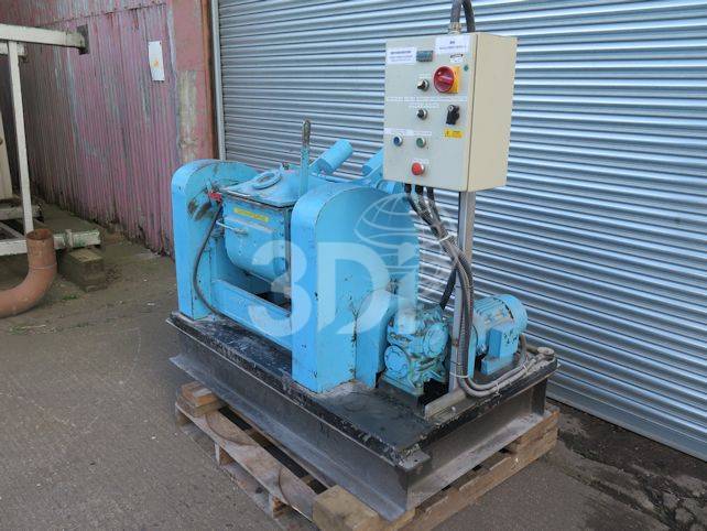 near side image of a winkworth z-blade mixer 14z hd jkt