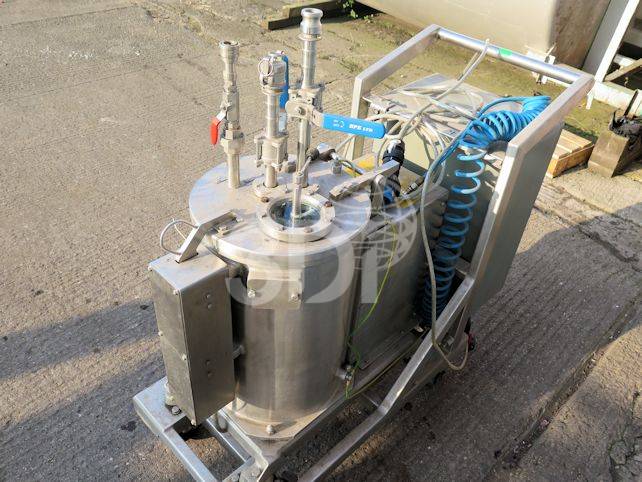 rear image of a broadbent t41 basket centrifuge