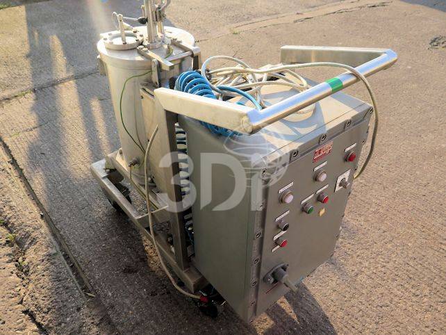 near side image of a broadbent basket centrifuge type t41