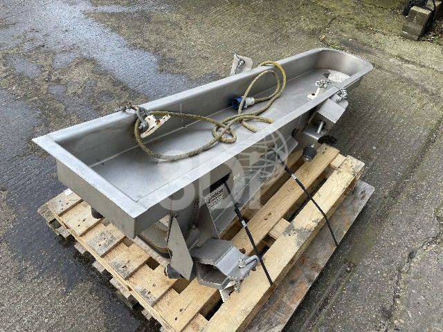 rear image of a syntron vibratory feeder 2765