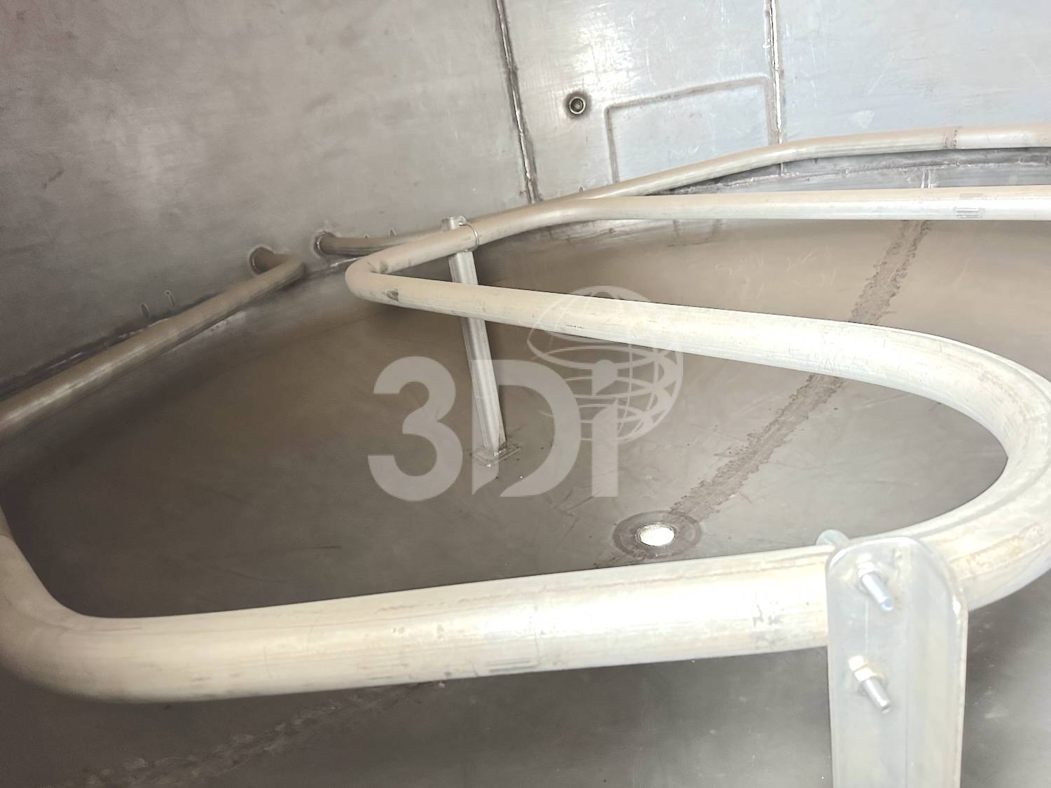 internal image of a 30000 litre stainless steel pressure vessel