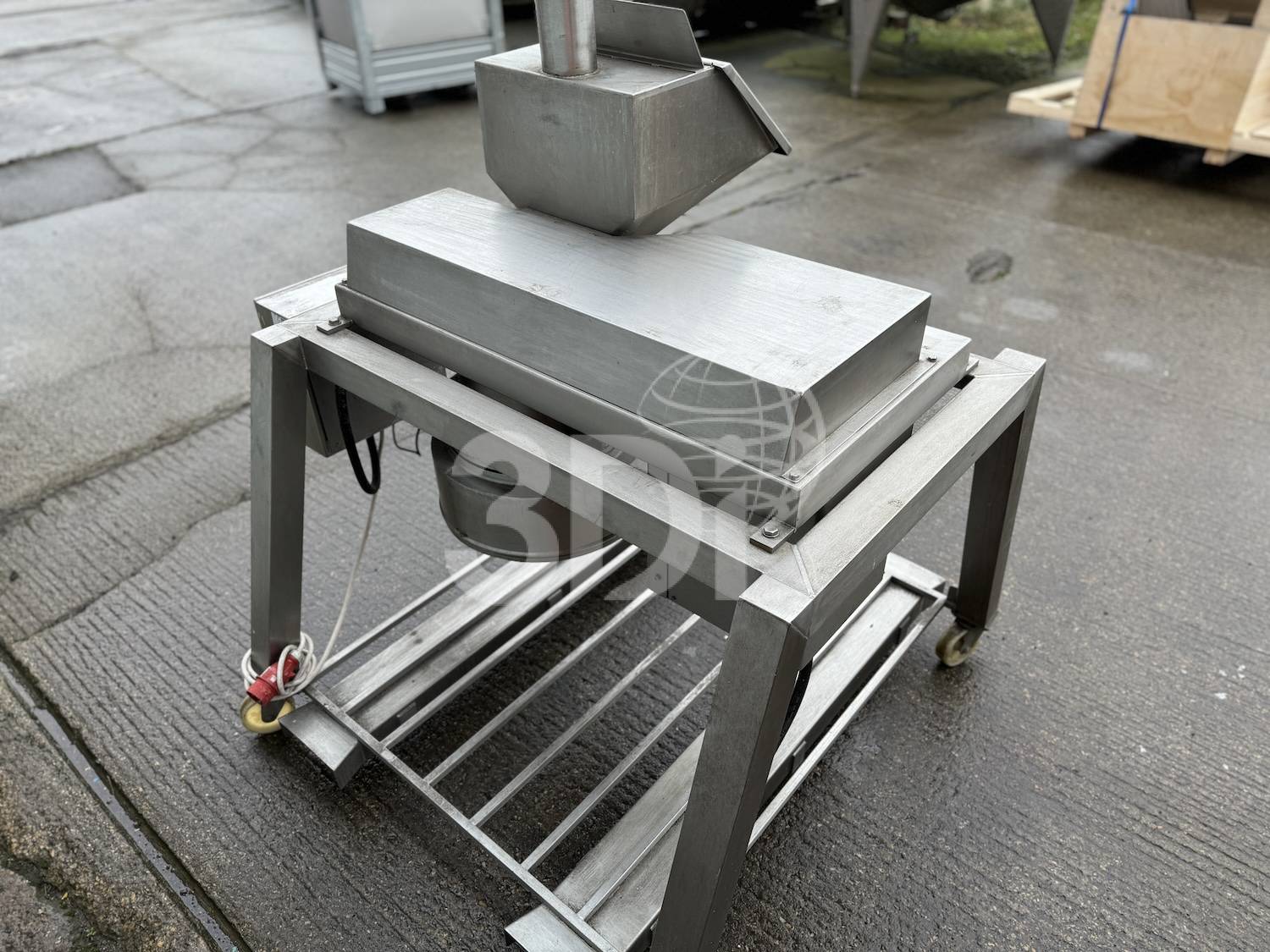 rear image of a quadro comil 196s cone mill