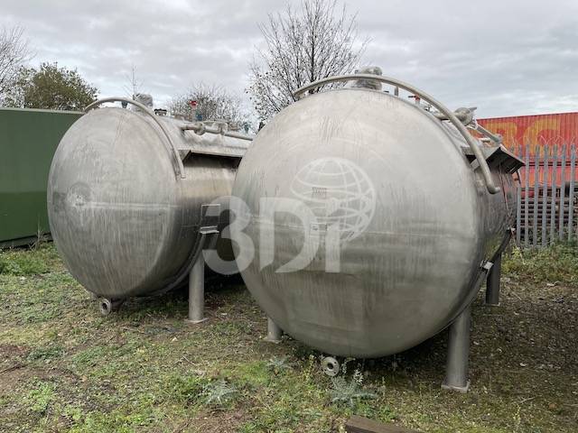 image of dished end of a 16000 litre stainless steel mixing tank