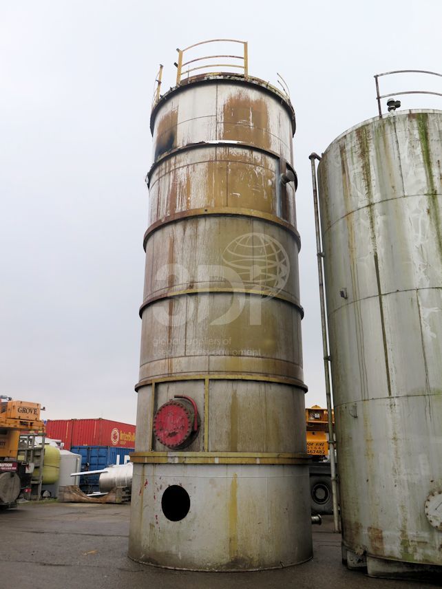 image of a 100000 litre stainless steel storage tank stood up