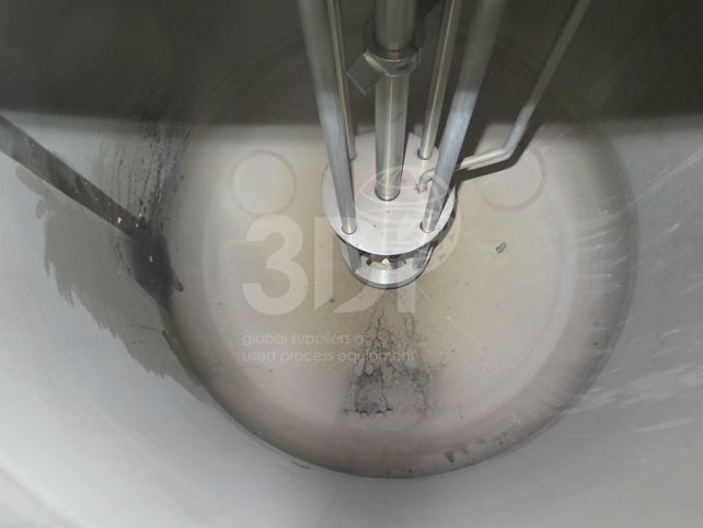 internal image of a 1000 litre high shear mixing vessel