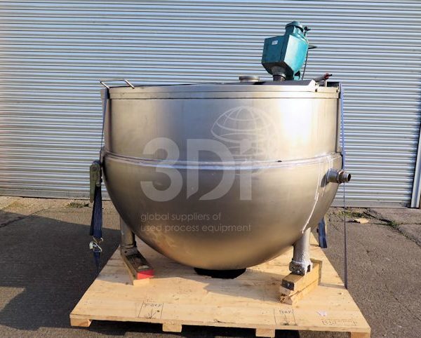 image of a 1000 litre jacketed hemispherical mixing pan