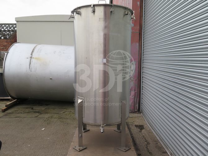 near side image of 1000 litre vestec moritz storage tank #2505b