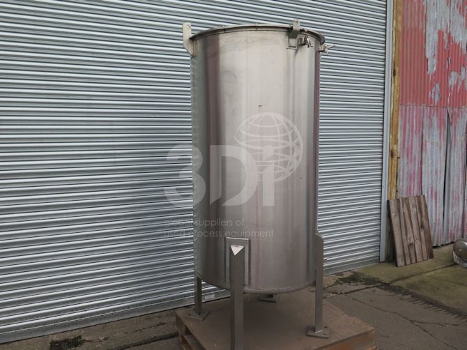 rear side image of 1000 litre vestec moritz storage tank #2505c
