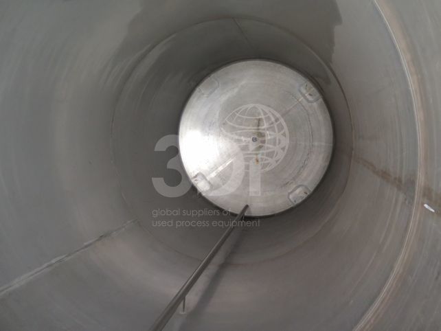 internal photo of a 20000 litre stainless steel storage tank