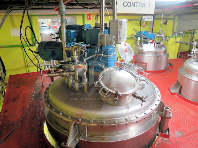 top side image of 2266 litre jacketed contrablend mixing vessel #2449e