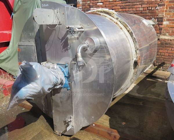 image of a 5000 litre jacketed mixing vessel