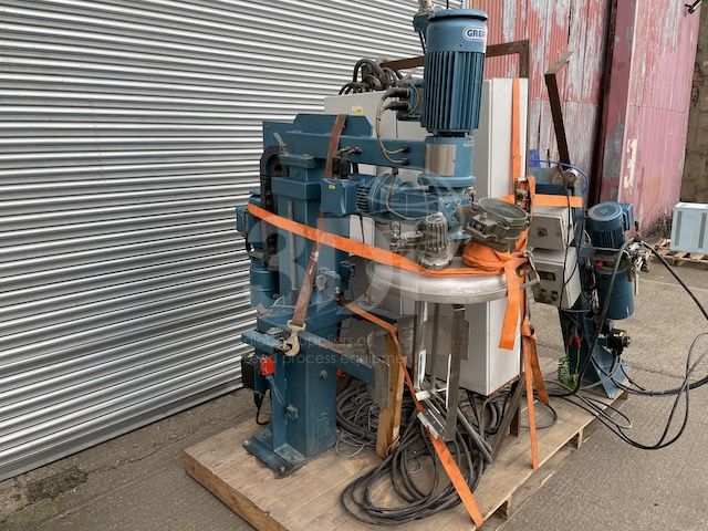 side image of 50 litre greaves dual action mixing system