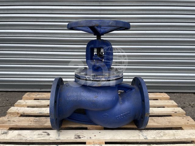 main image of k globe valve pn16 jl1040 dn150 main image of k globe valve pn16 jl1040 dn150