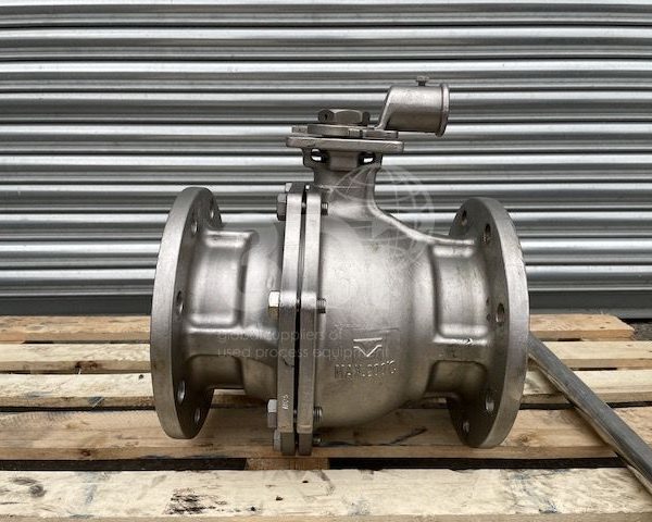 main image of a 6 inch stainless steel ball valve