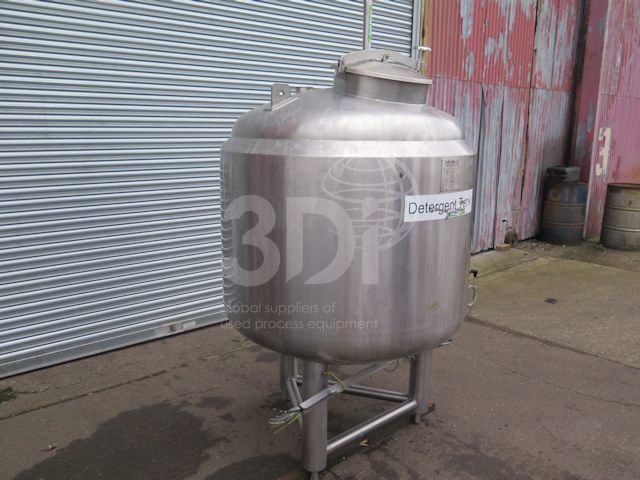 side image of 700 litre stainles storage tank stock 2290b