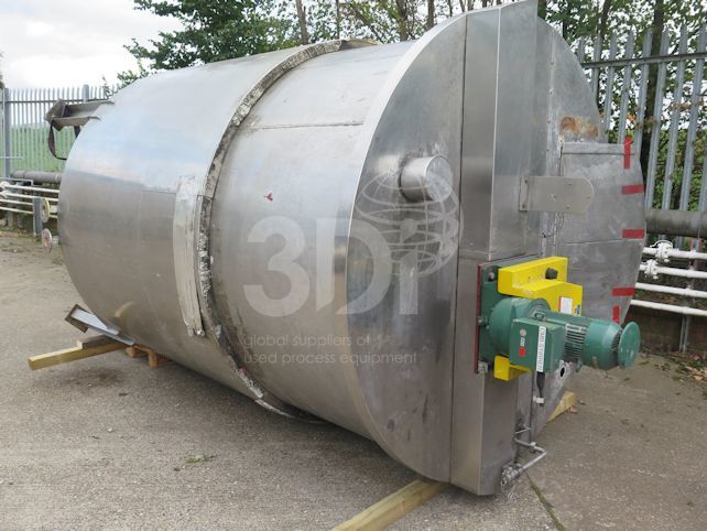 top side image of 8400 litre stainless steel mixing vessel