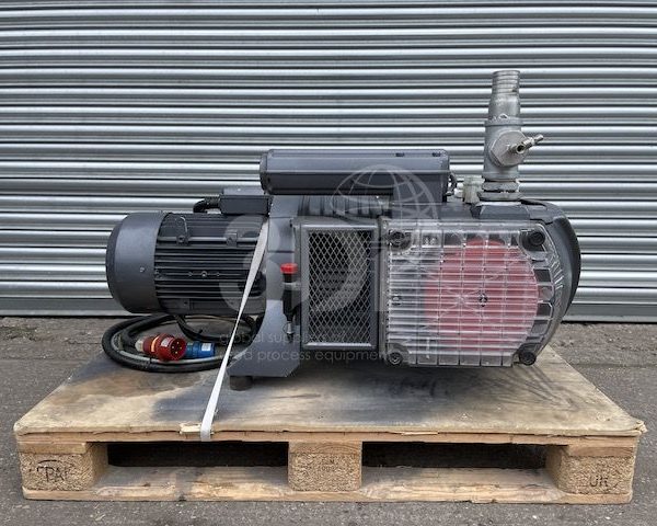 main image of becker vtlf 2.250 rotary vane vacuum pump