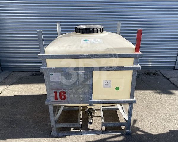 main image of a bison 1000 litre plastic ibc