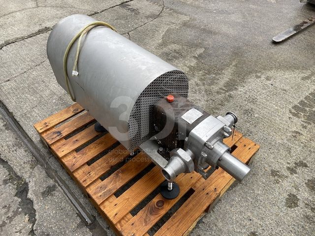 side image of a apv cl/2/036/20 rotary lobe pump