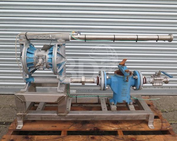 image of blagdon air operated double diaphragm pump x25 stock 2520a