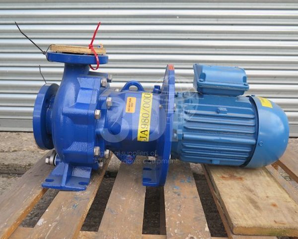 image of a innomag tb-mag sealless pump e1-tb050-032-160a