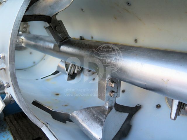 internal image of a morton ploughshare mixer km300d
