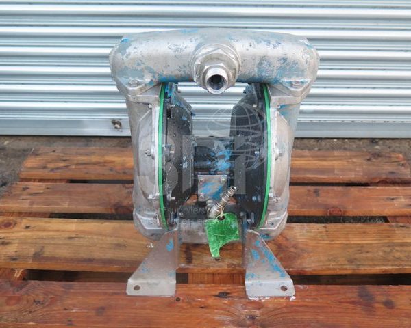 image of aro diaphragm pump model 666221