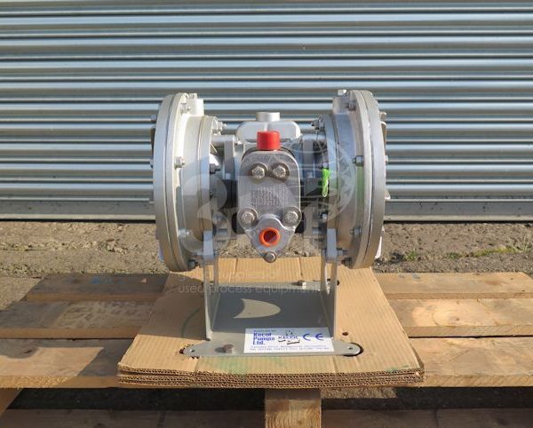 image of a sandpiper st1-a aodd pump type dng-4-ss