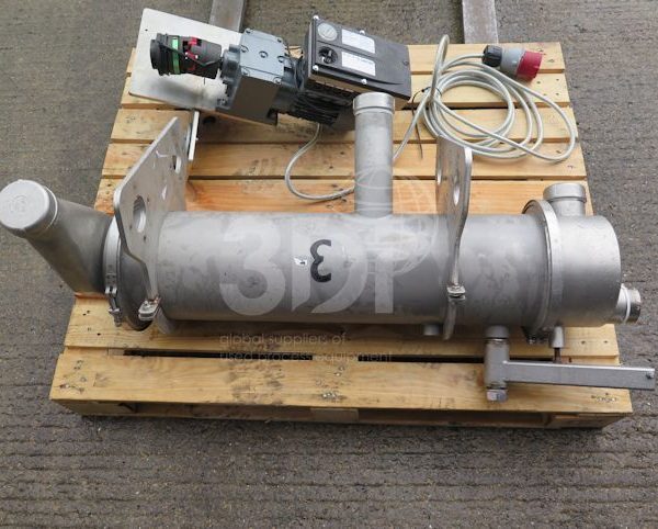 image of a self-cleaning russell eco filter