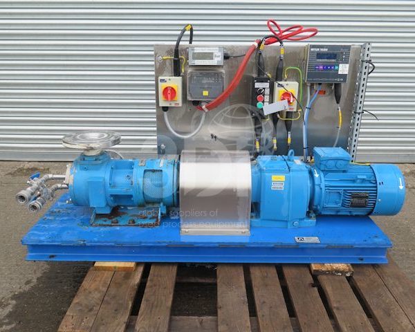 image of a tuthill globalgear pump gg130s stock 2427a