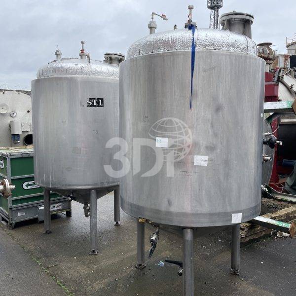 image of two 1640 litre stainless steel jacketed fermentation tanks