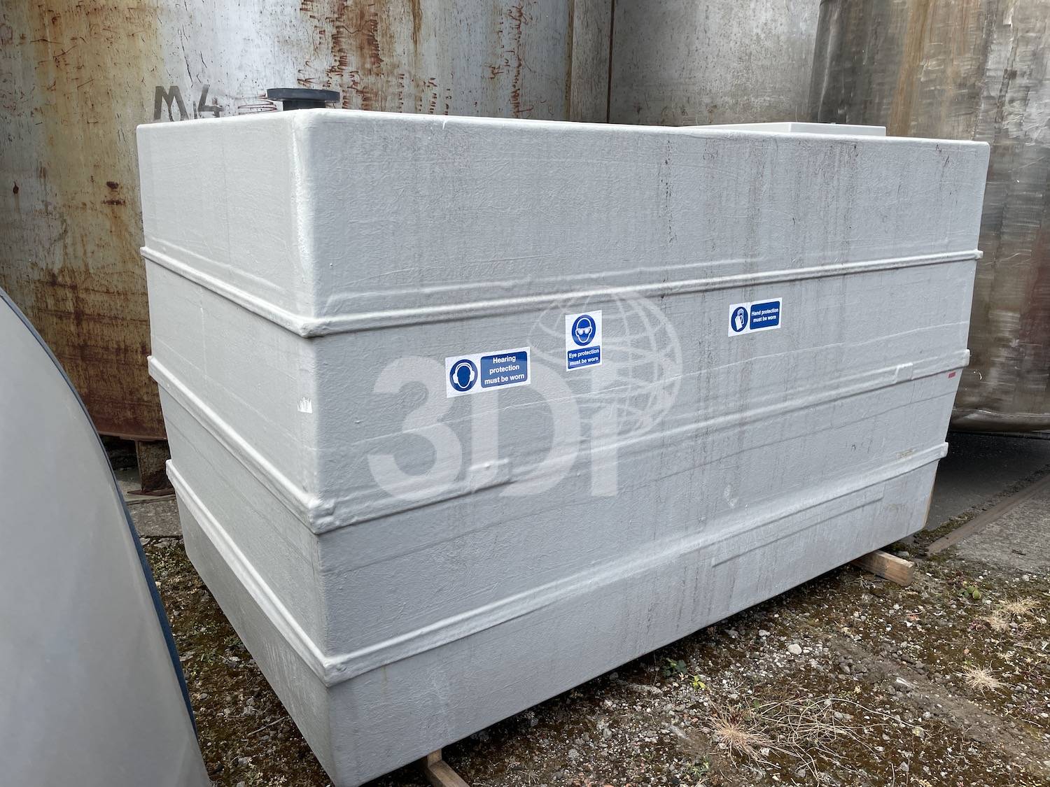 near side image of a 6000 litre grp storage tank
