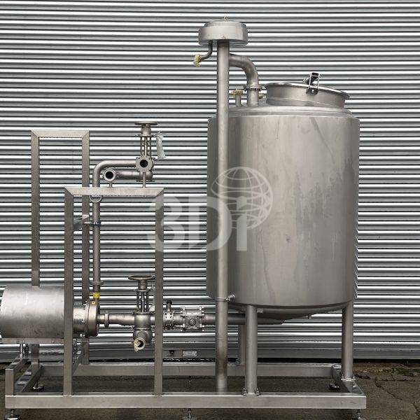 image of a 800 litre stainless steel cip vessel on a skid