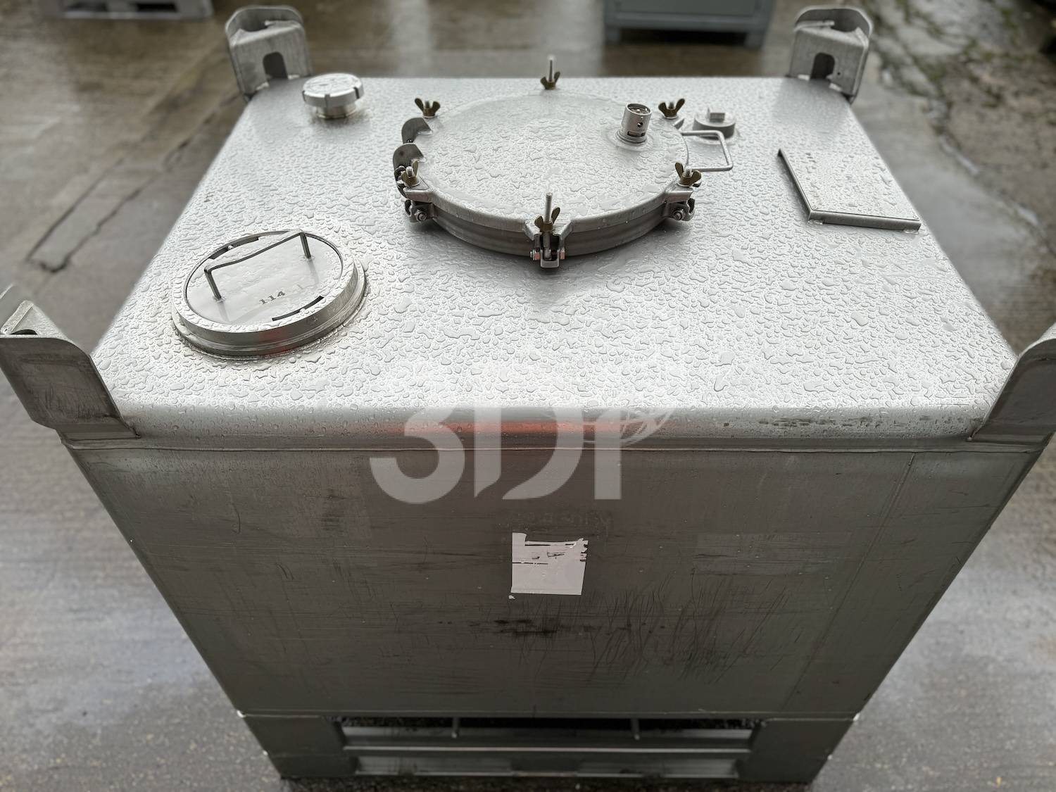 image of the top of a 1000 litre finncont stainless steel inc stock id 2877