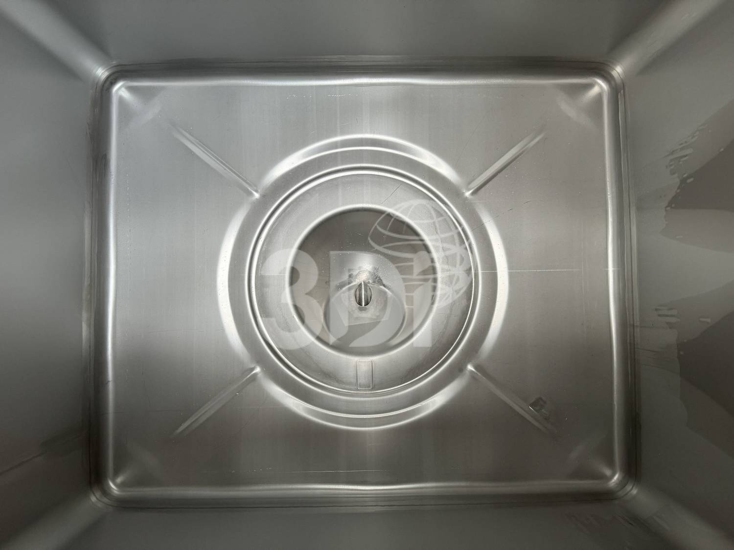 internal image of a 1000 litre schafer-sudex stainless steel ibc stock 2876