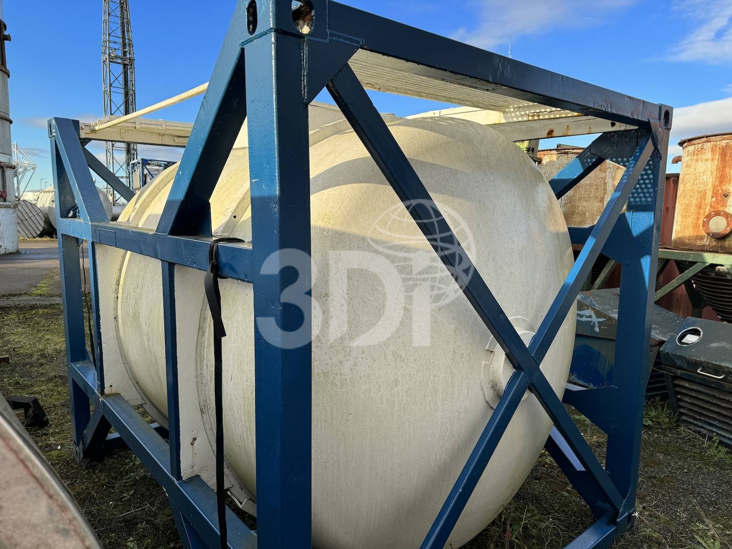 rear image of a 9000 litre iso tank container