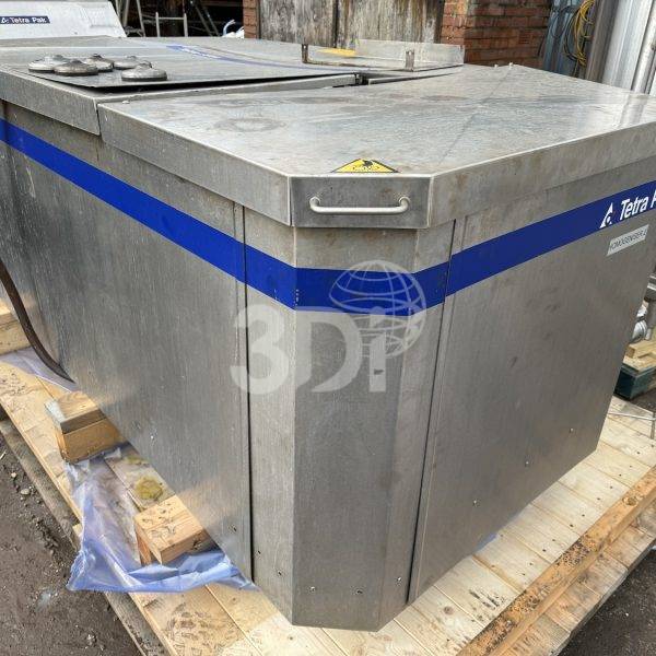 image of a tetra pak ta25 200bar homogeniser