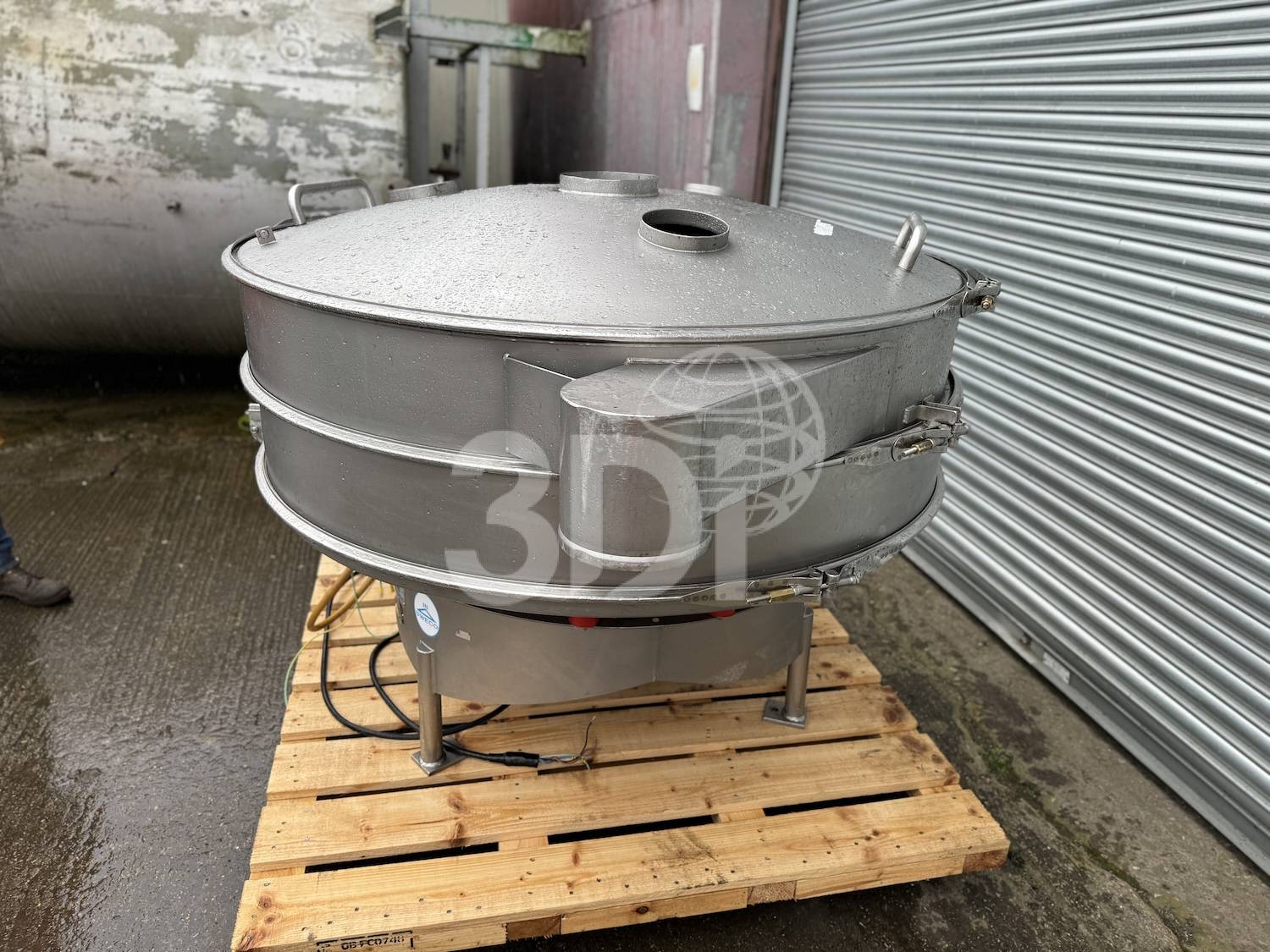 right side image of a sweco vibratory separator model us60s88