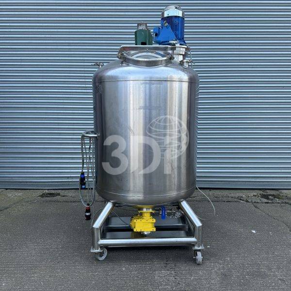 main image of a 750 litre high shear process vessel used in the cosmetic industry