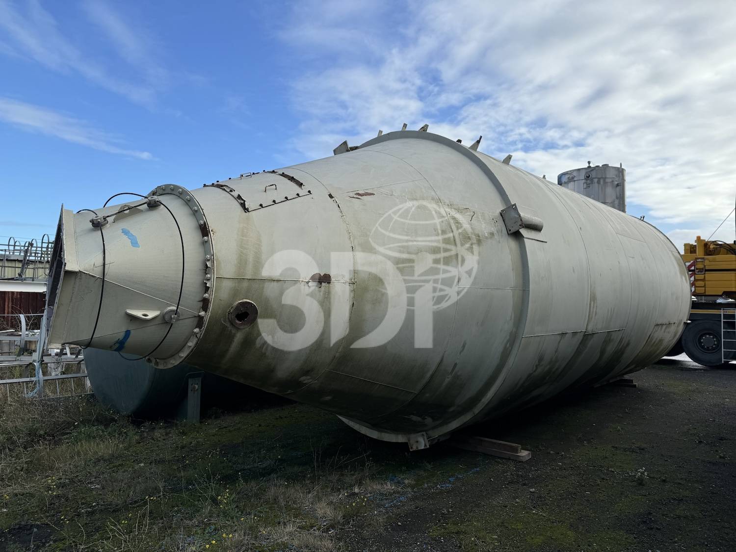 rear image of a 100m3 steel silo 2926