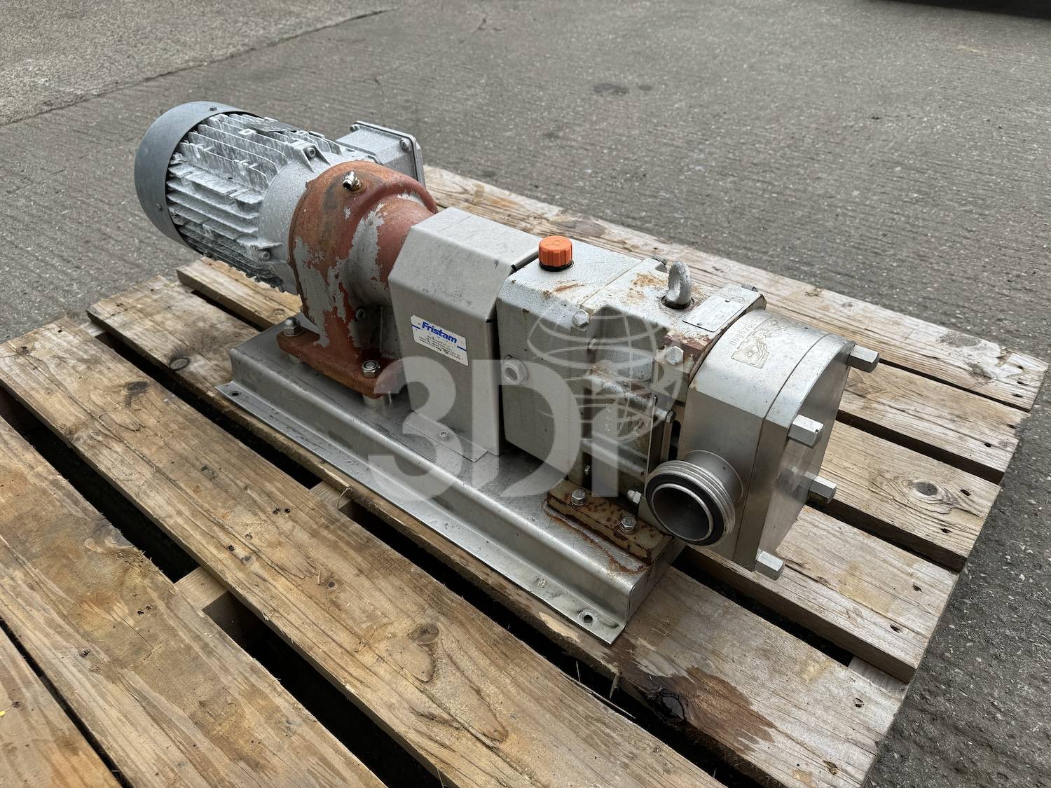 near side image of a fristam fl275s rotary lobe pump