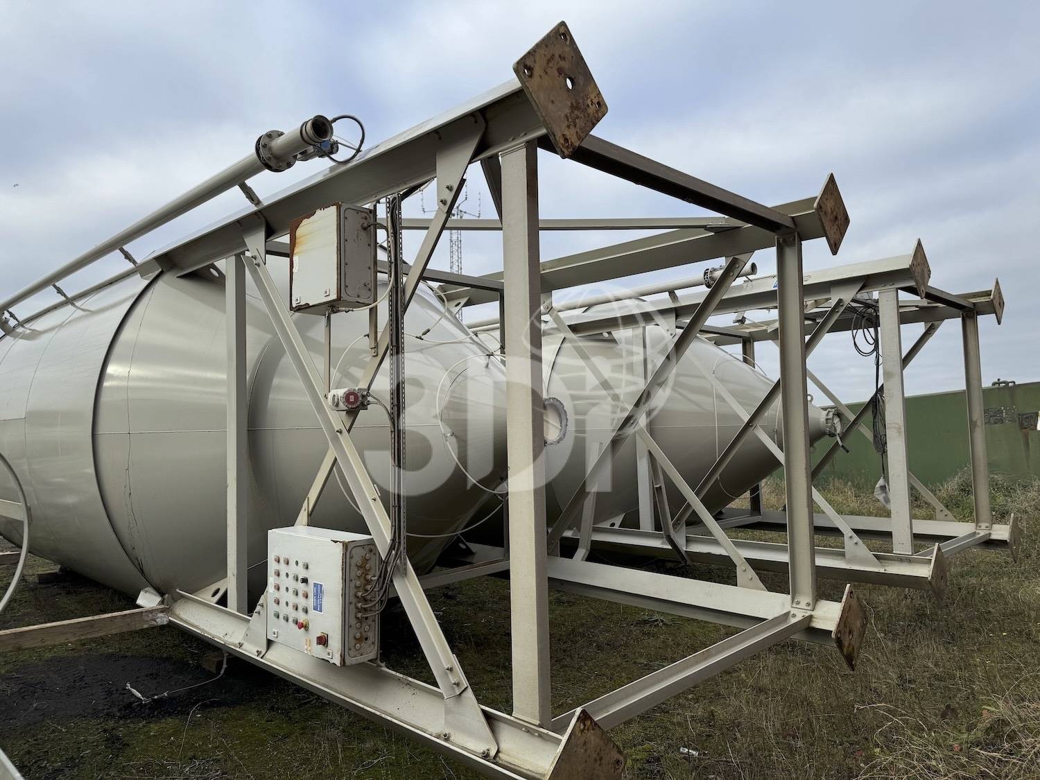 rear image of two 70m3 mild steel silos