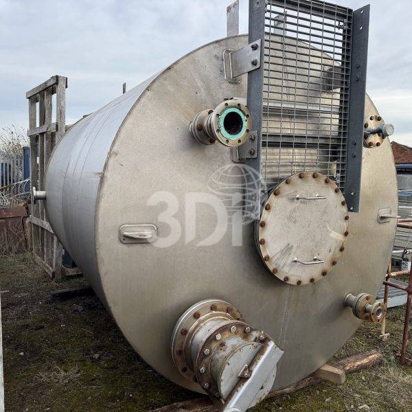 main image of a 15000 litre 316L stainless steel storage tank