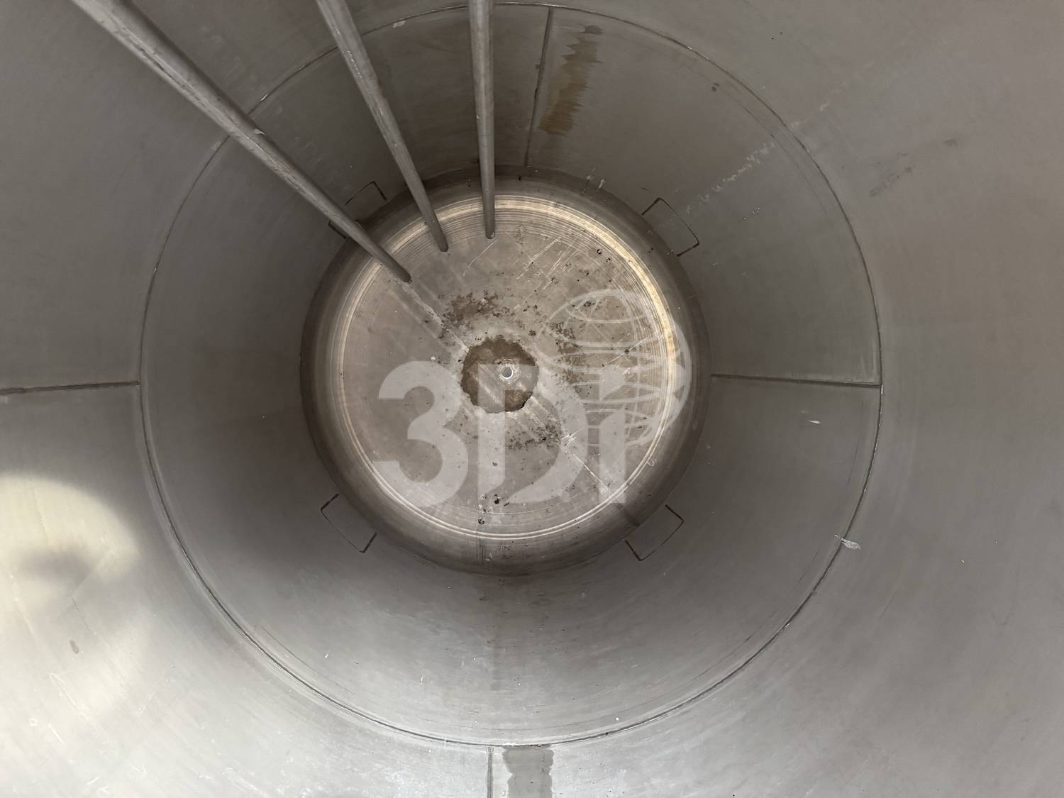 internal image of a 22900 litre stainless steel storage tank