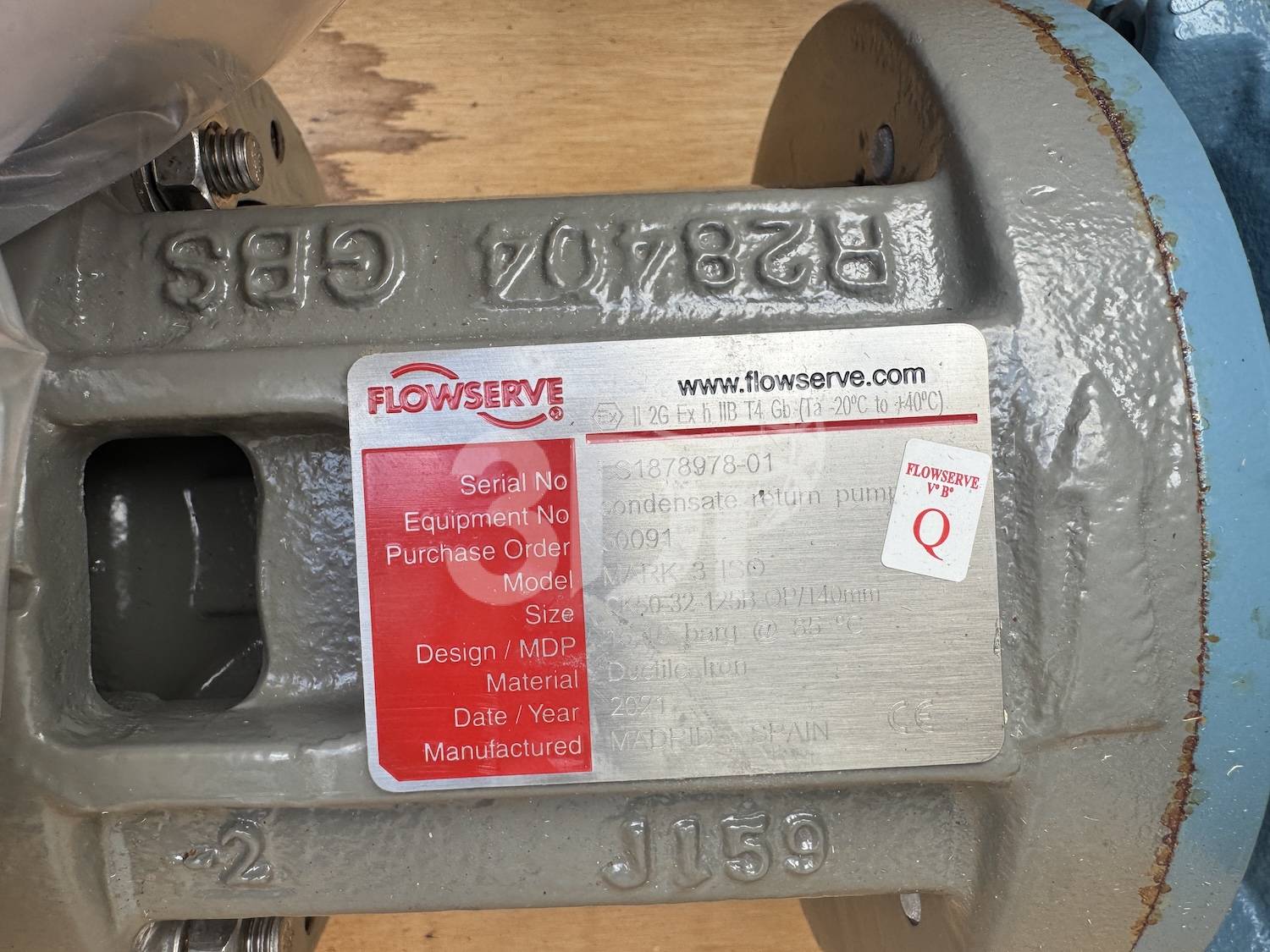 image of the nameplate of a flowserve durco mark 3 iso close coupled process pump