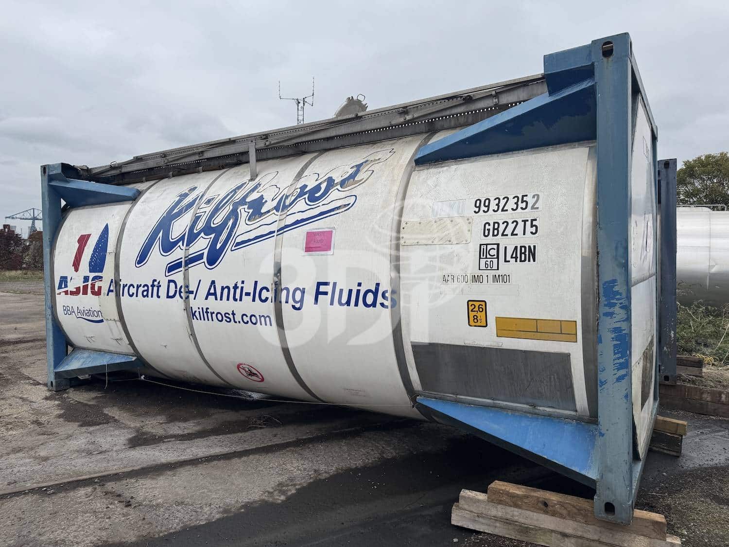 25990-litre-iso-tank-container-2978-1 main image of a 25990 litre iso tank container